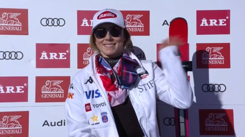 ����� ����