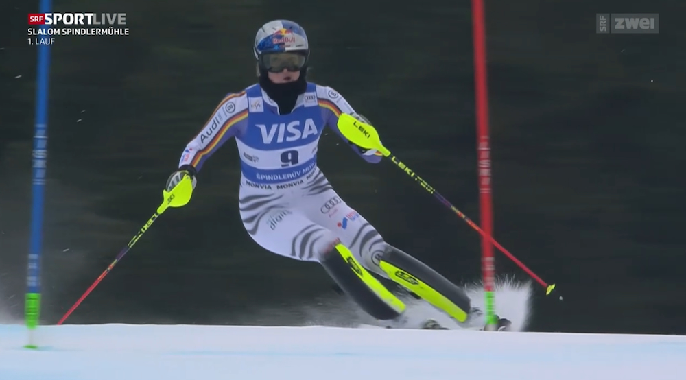 ����� ����