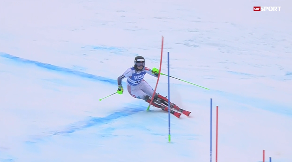 ����� ����