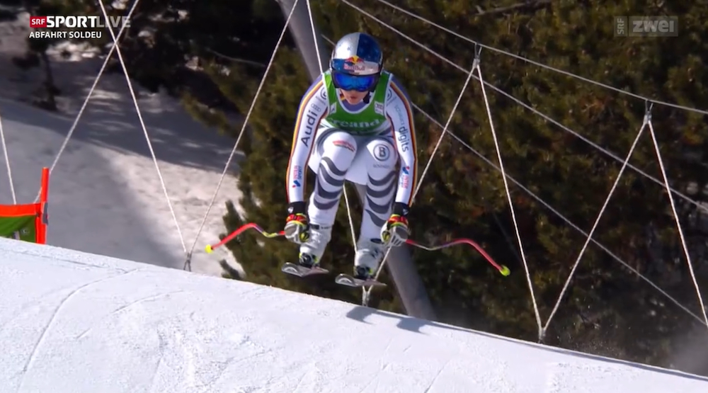 ����� ����