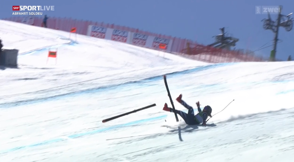 ����� ����