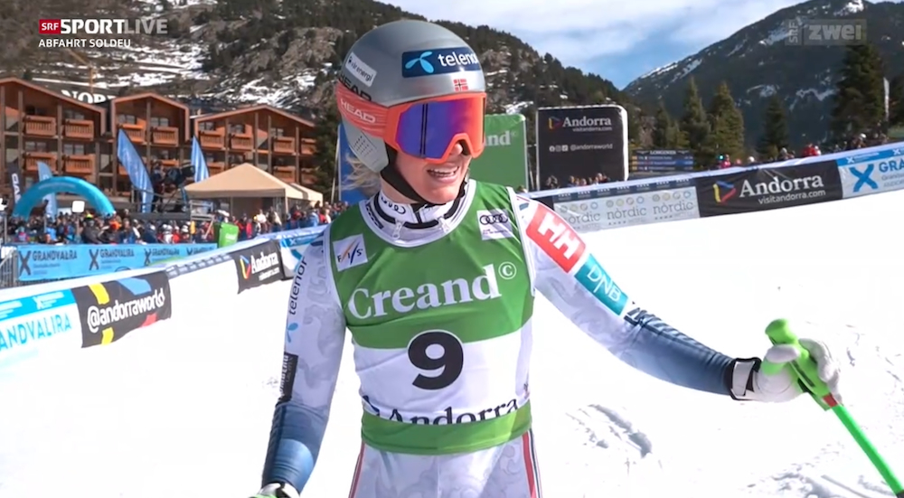 ����� ����