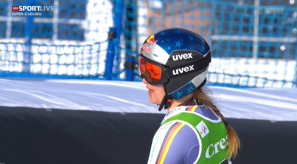 ����� ����