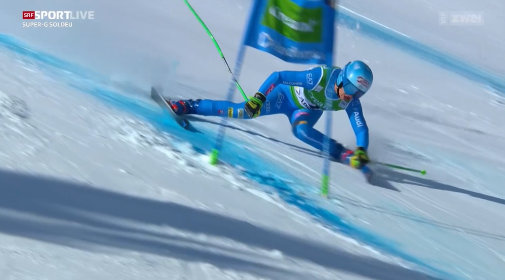 ����� ����