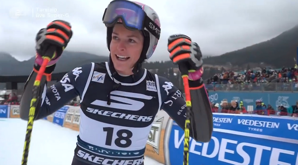 ����� ����