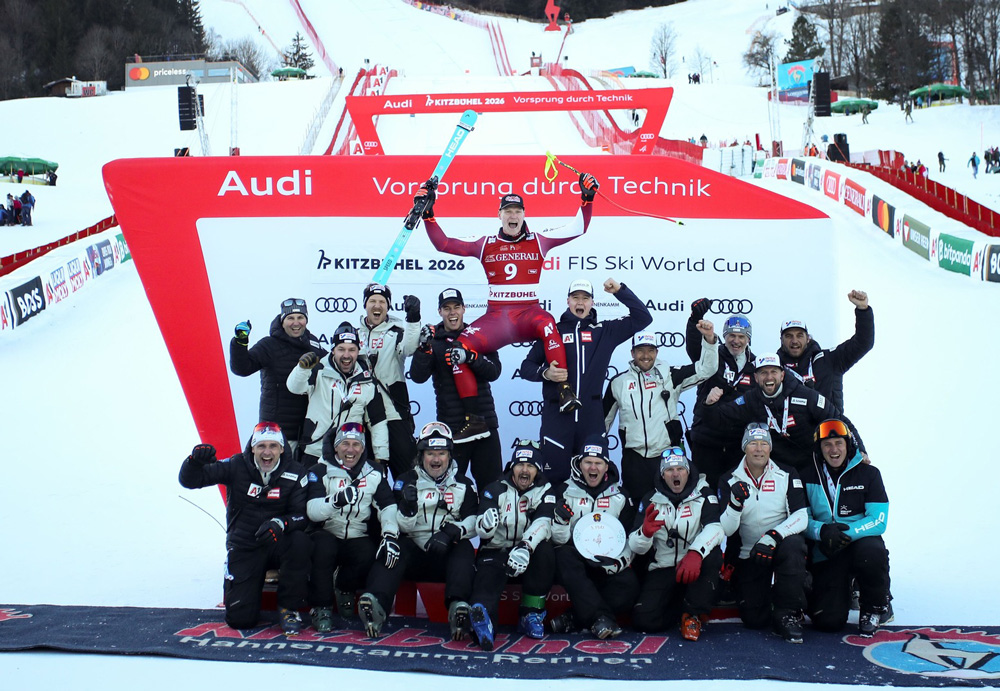 ����� ����