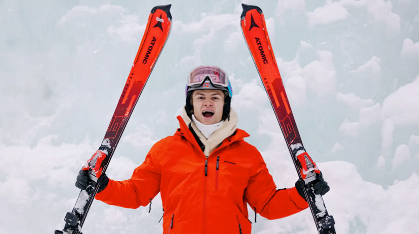 ����� ����