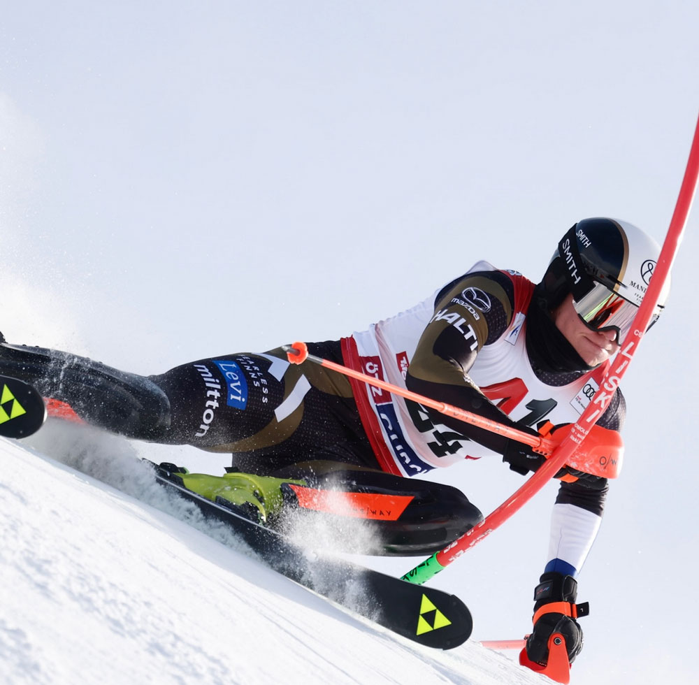 ����� ����