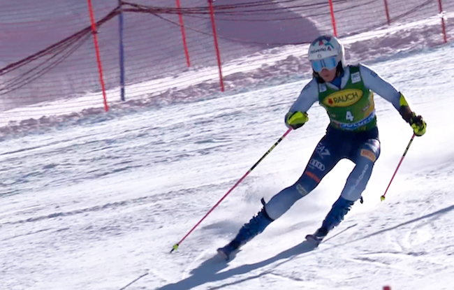 ����� ����