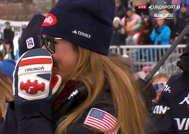 ����� ����