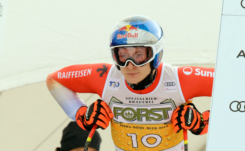 ����� ����