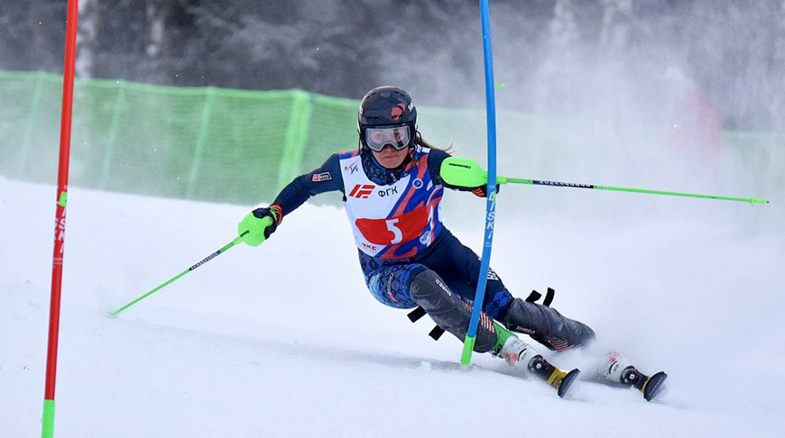 ����� ����