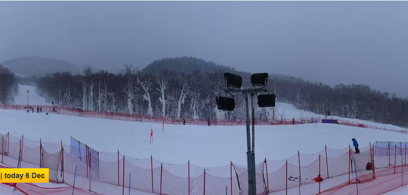 ����� ����