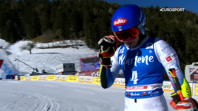 ����� ����